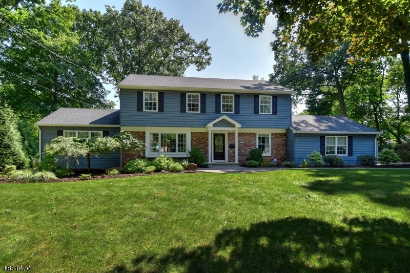 Property Photo:  17 Parker Ct  NJ 07932 