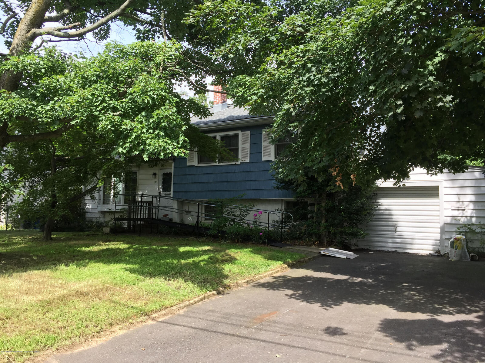 Property Photo:  19 Locust Terrace  NJ 07748 