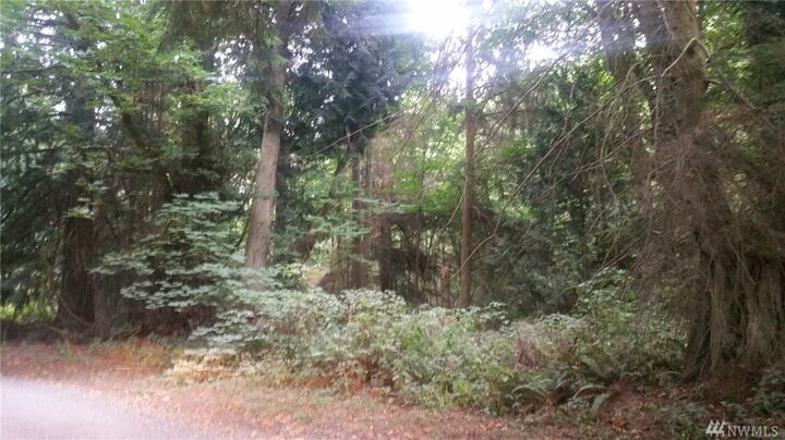 Property Photo:  1  Ashleys Way  WA 98282 