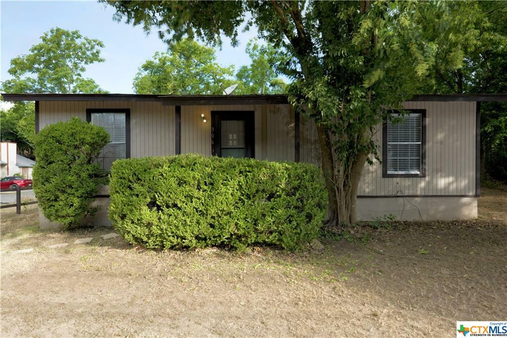 Property Photo:  306 Orchard Street  TX 78666 