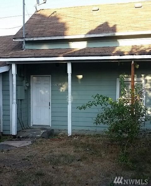 Property Photo:  228 SW A Street  WA 98611 