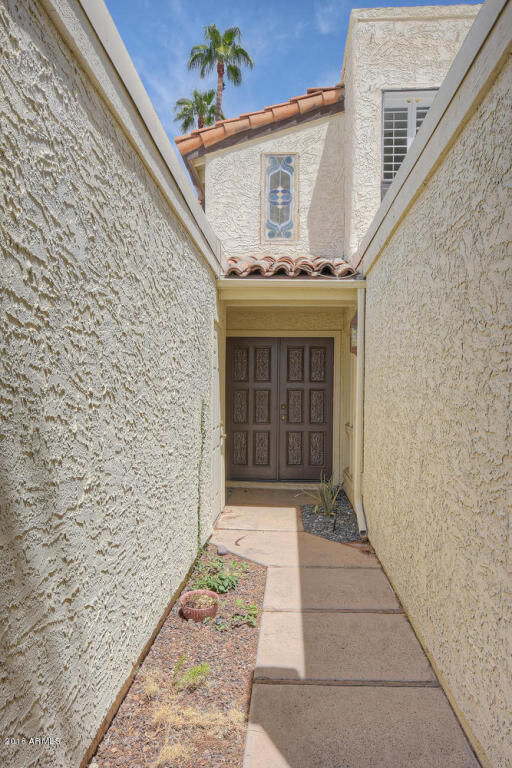 Property Photo:  1910 E Augusta Avenue  AZ 85020 