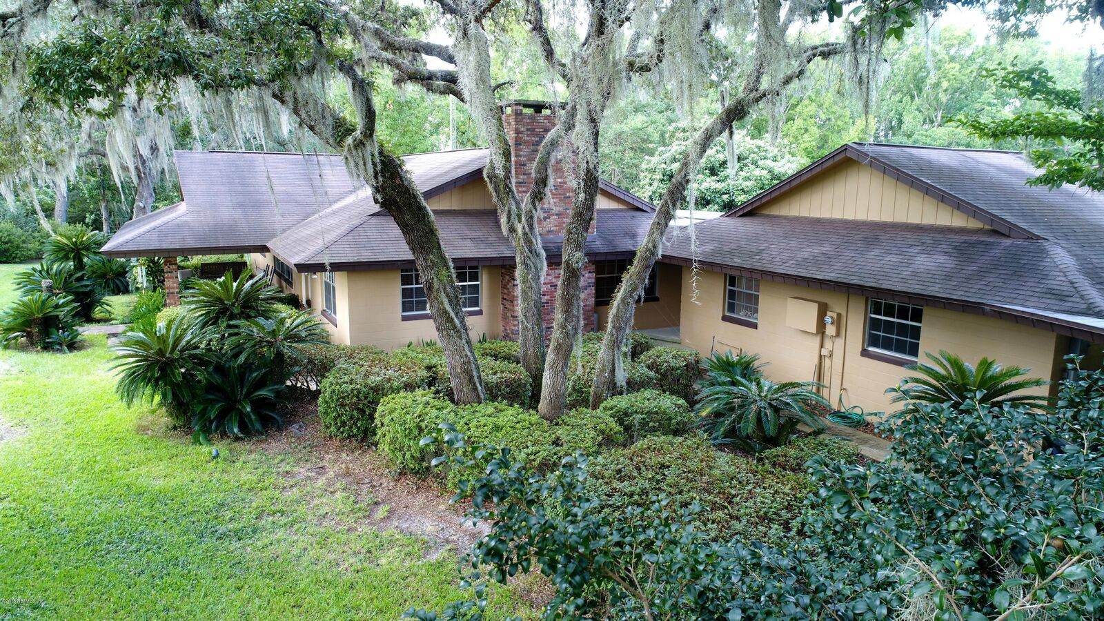 Property Photo:  219 Drew Street  FL 32148 