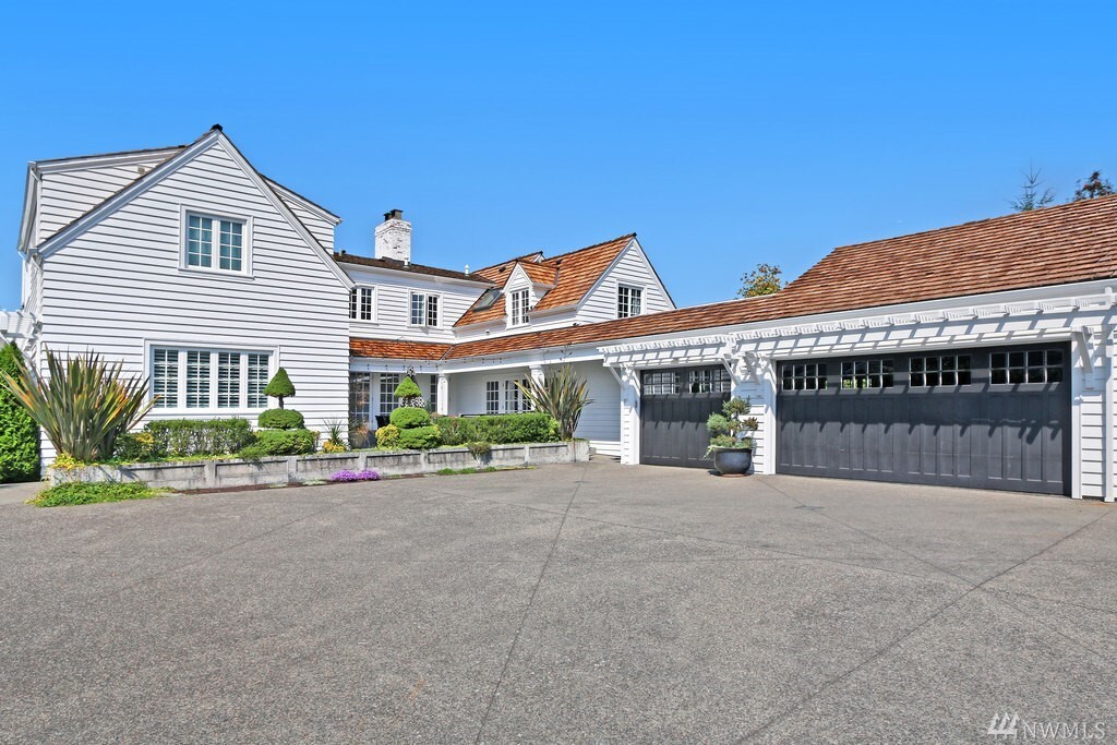 Property Photo: 10024 Valmay Ave NW WA 98177