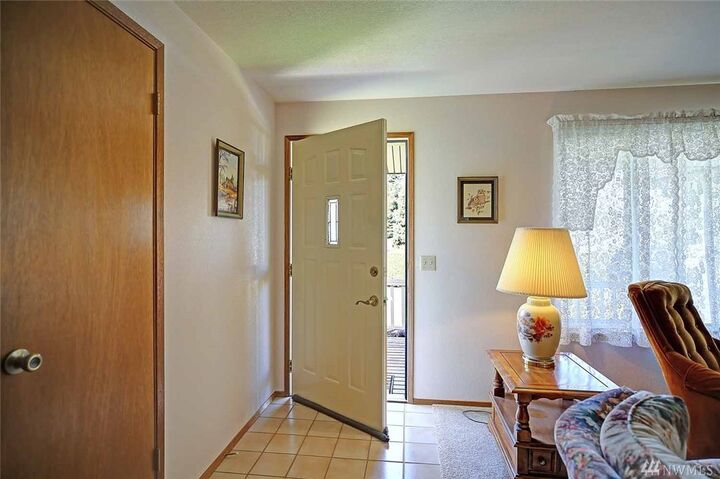 Property Photo:  316  Edinburgh  WA 98282 