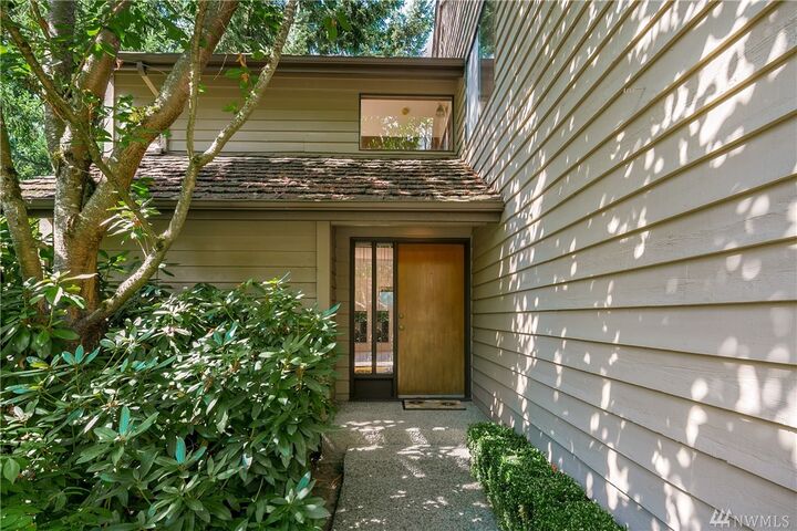 Property Photo: 1625 159th Ave NE WA 98008