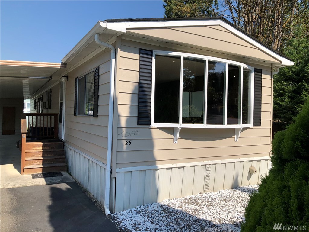 Property Photo: 26220 NE Stella Street 25 WA 98019