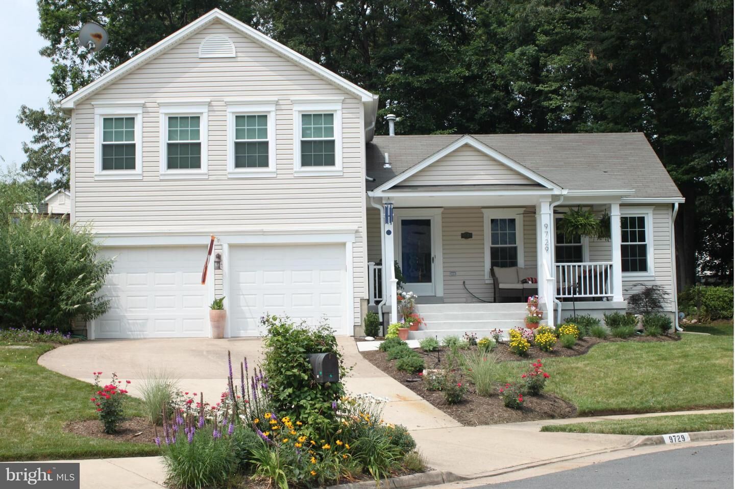 Property Photo:  9729 Dellford Court  VA 22015 