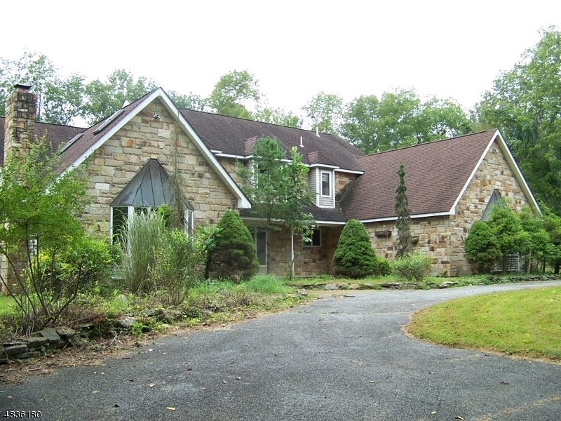 Property Photo:  12 Deerfield Rd  NJ 07863 