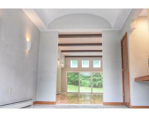 Property Photo: 57 Aylesbury Rd MA 01609