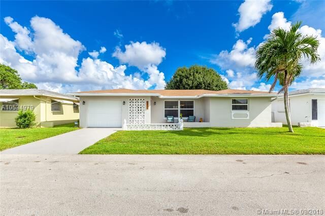 Property Photo:  4921 NW 58th St  FL 33319 