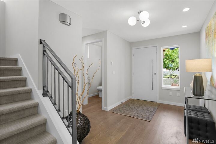 Property Photo:  1809 2nd St  WA 98033 