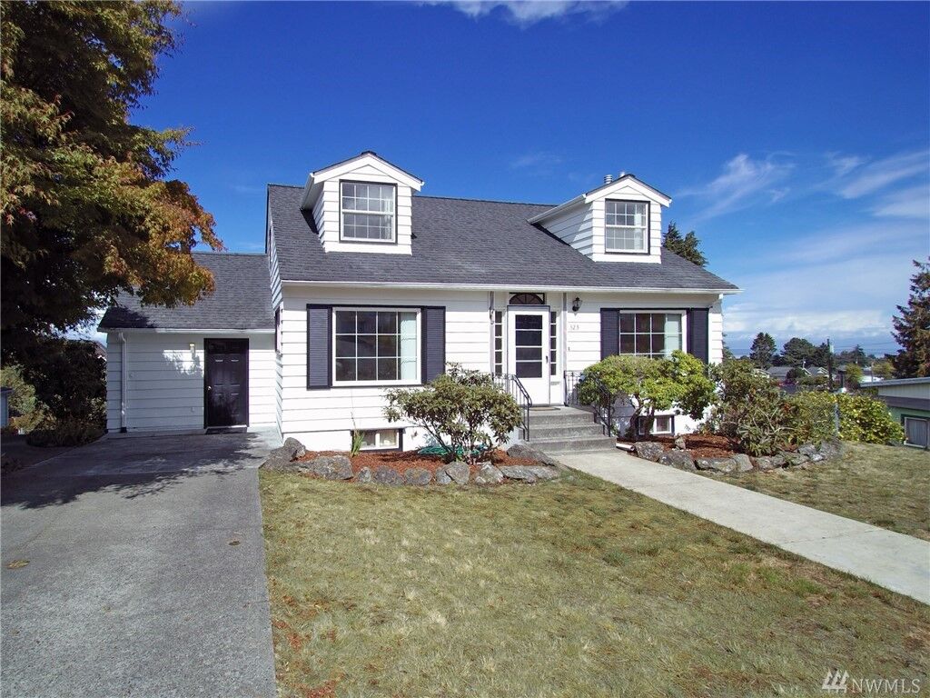 Property Photo:  323 E Whidby Ave  WA 98362 