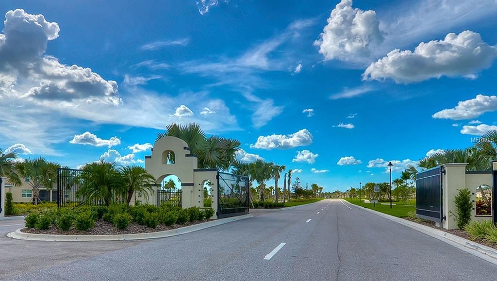 Property Photo: 407 Grande Vista Boulevard FL 34212