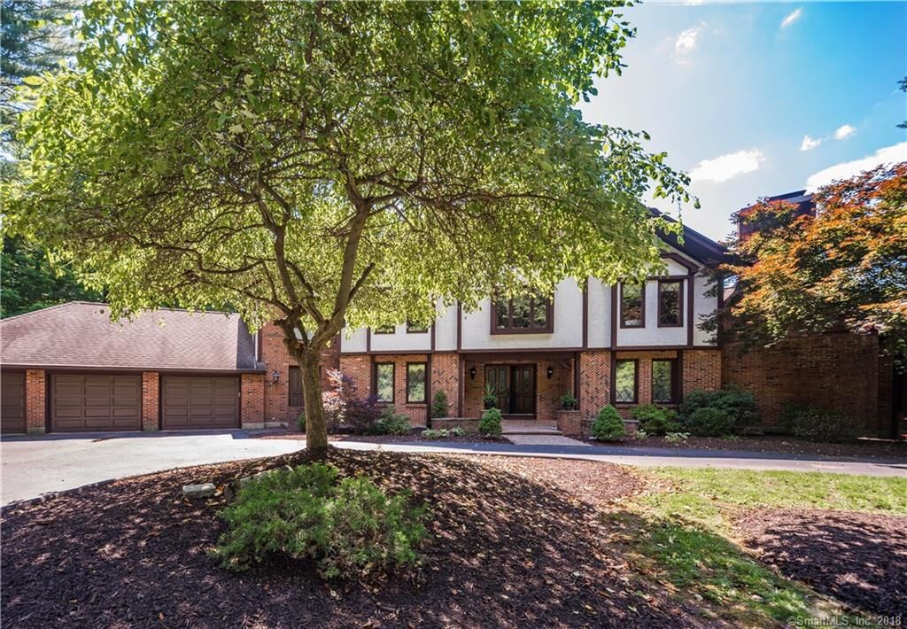 Property Photo:  29 Valley View Drive  CT 06001 