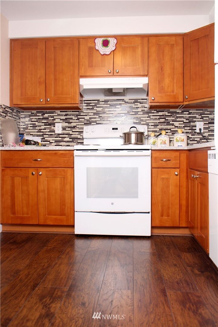 Property Photo:  1018 E 35th Street A &Amp B  WA 98404 