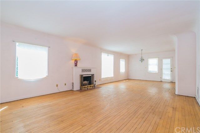 Property Photo:  405 W Kenoak Drive  CA 91723 
