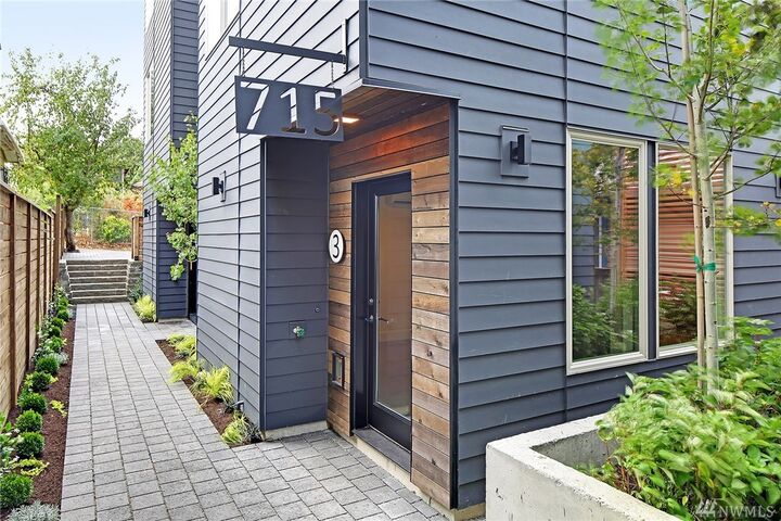 715 A Mlk Jr Wy  Seattle WA 98122 photo