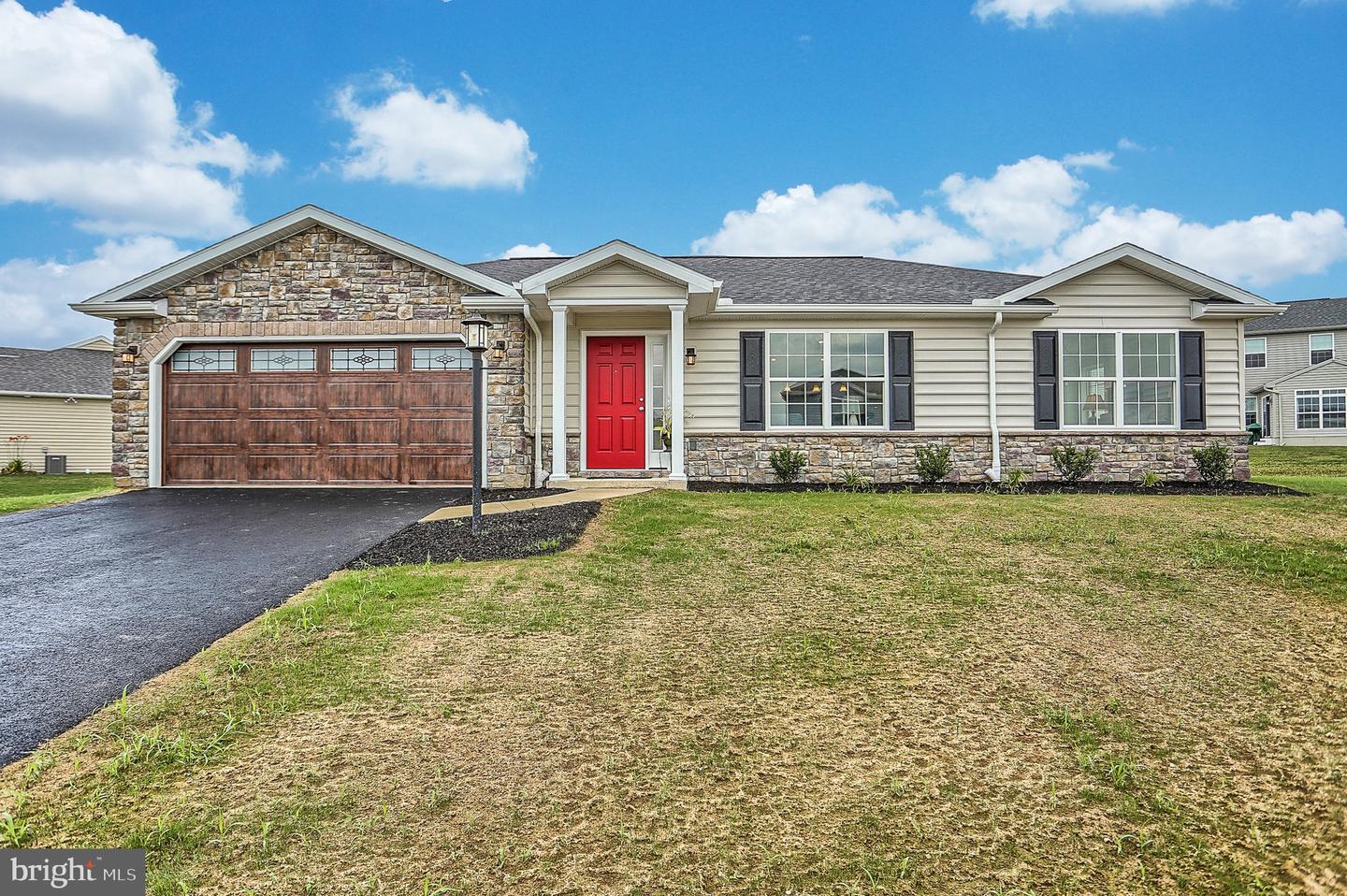 Property Photo: 1154 Park Avenue PA 17019