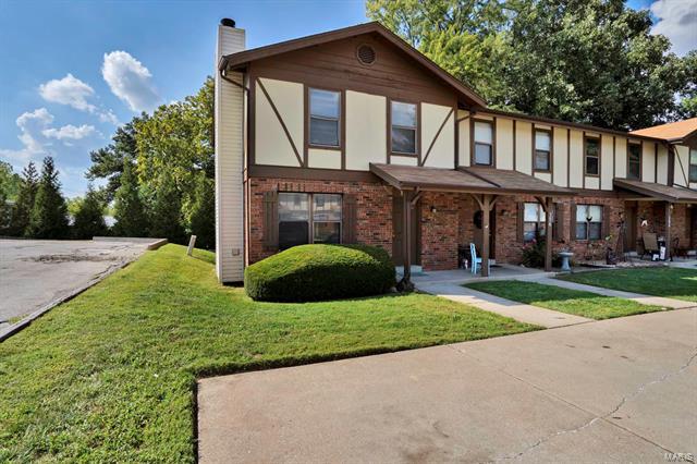 Property Photo:  388 Park West Drive   63376 