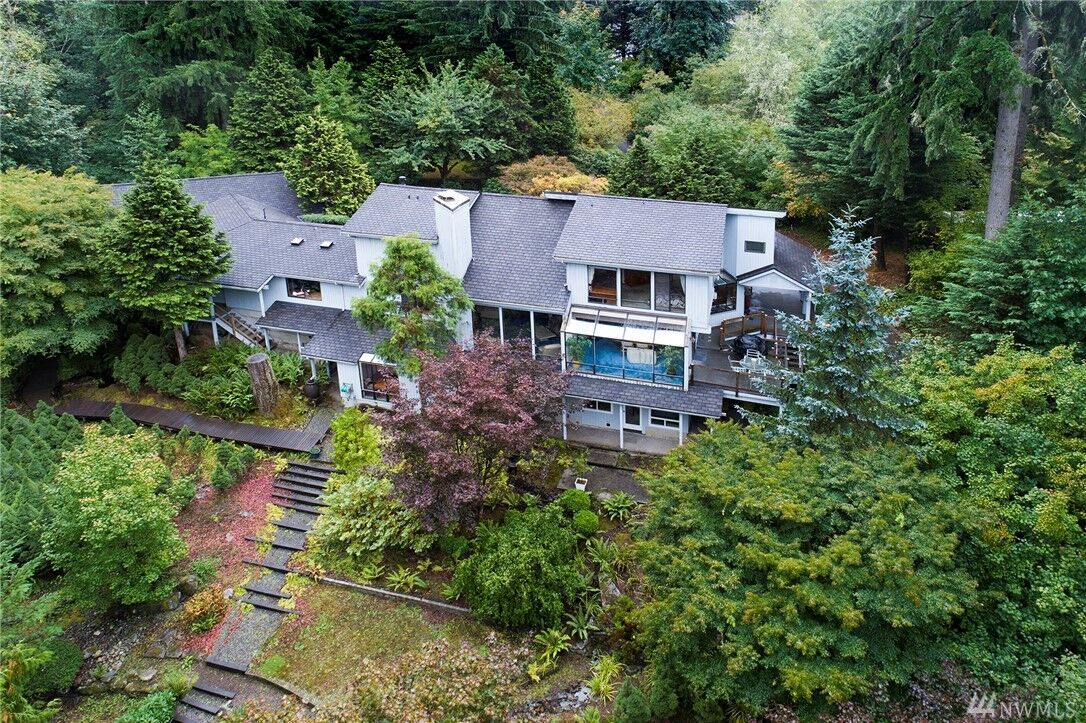 Property Photo:  20808 NE 160th Street  WA 98077 