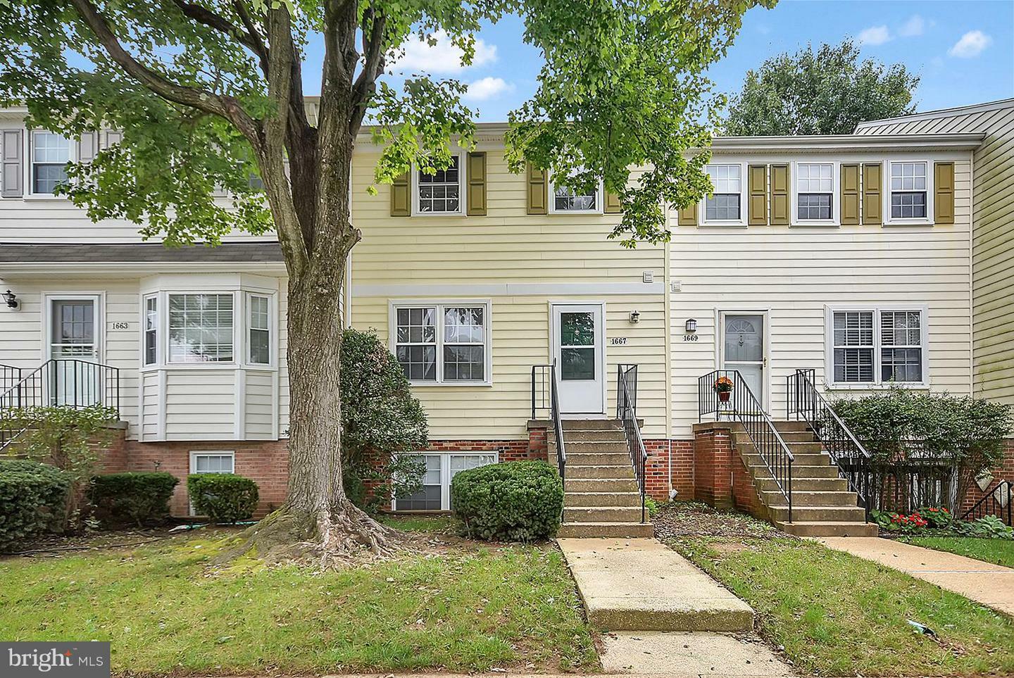 Property Photo: 1667 Hart Court MD 21114