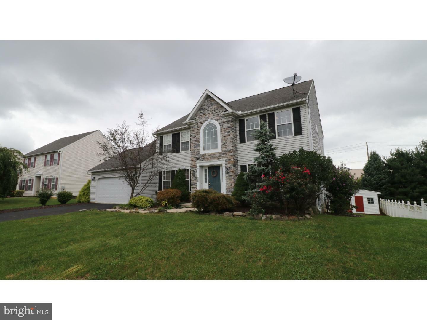 Property Photo:  2701 Halleck Drive  PA 18052 