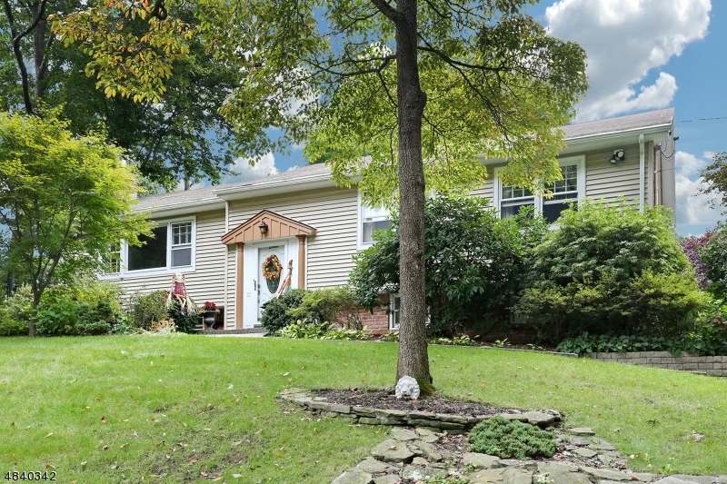 Property Photo:  11 Ruby Ct  NJ 07676 