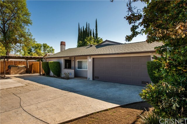 Property Photo:  6308 Lindley Avenue  CA 91316 