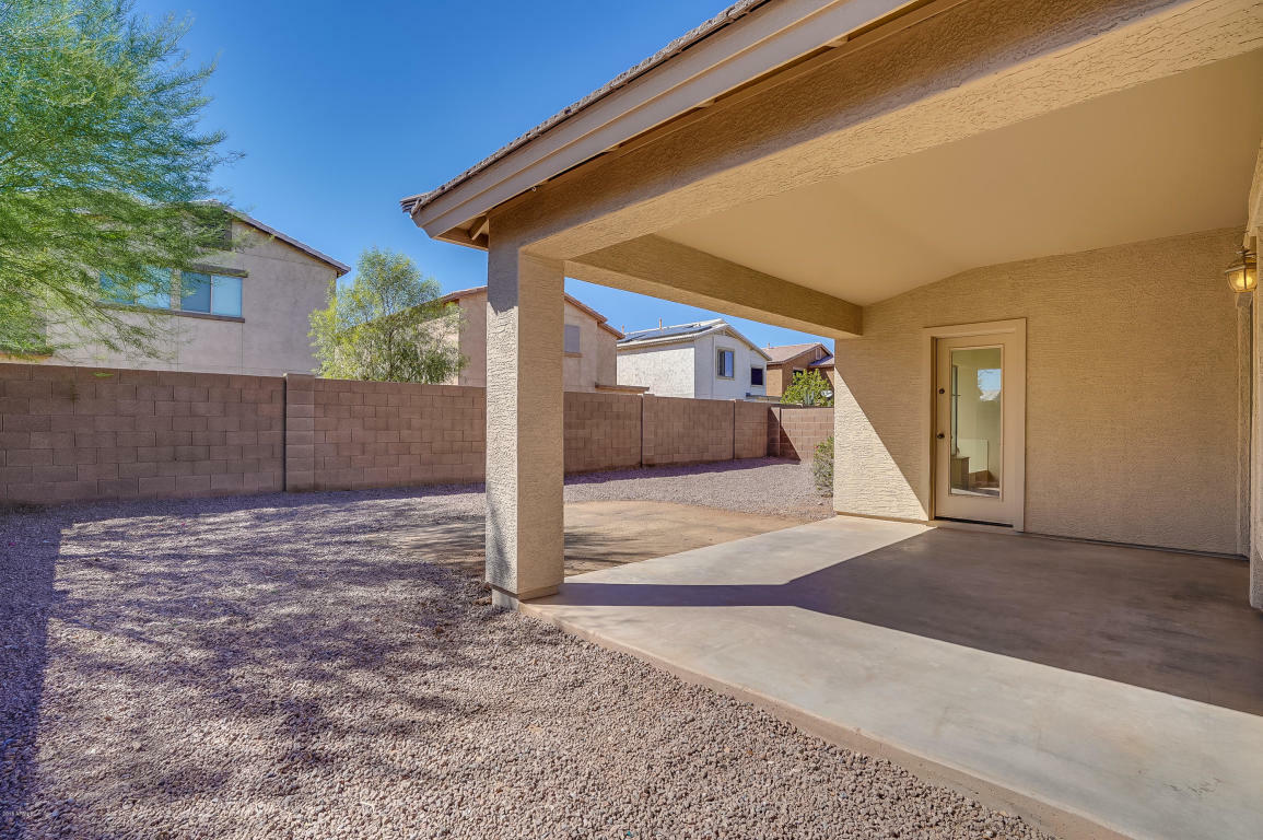 Property Photo:  28994 N Broken Shale Drive  AZ 85143 