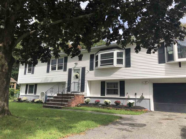 Property Photo:  19 Twinbrook Avenue  NH 03079 