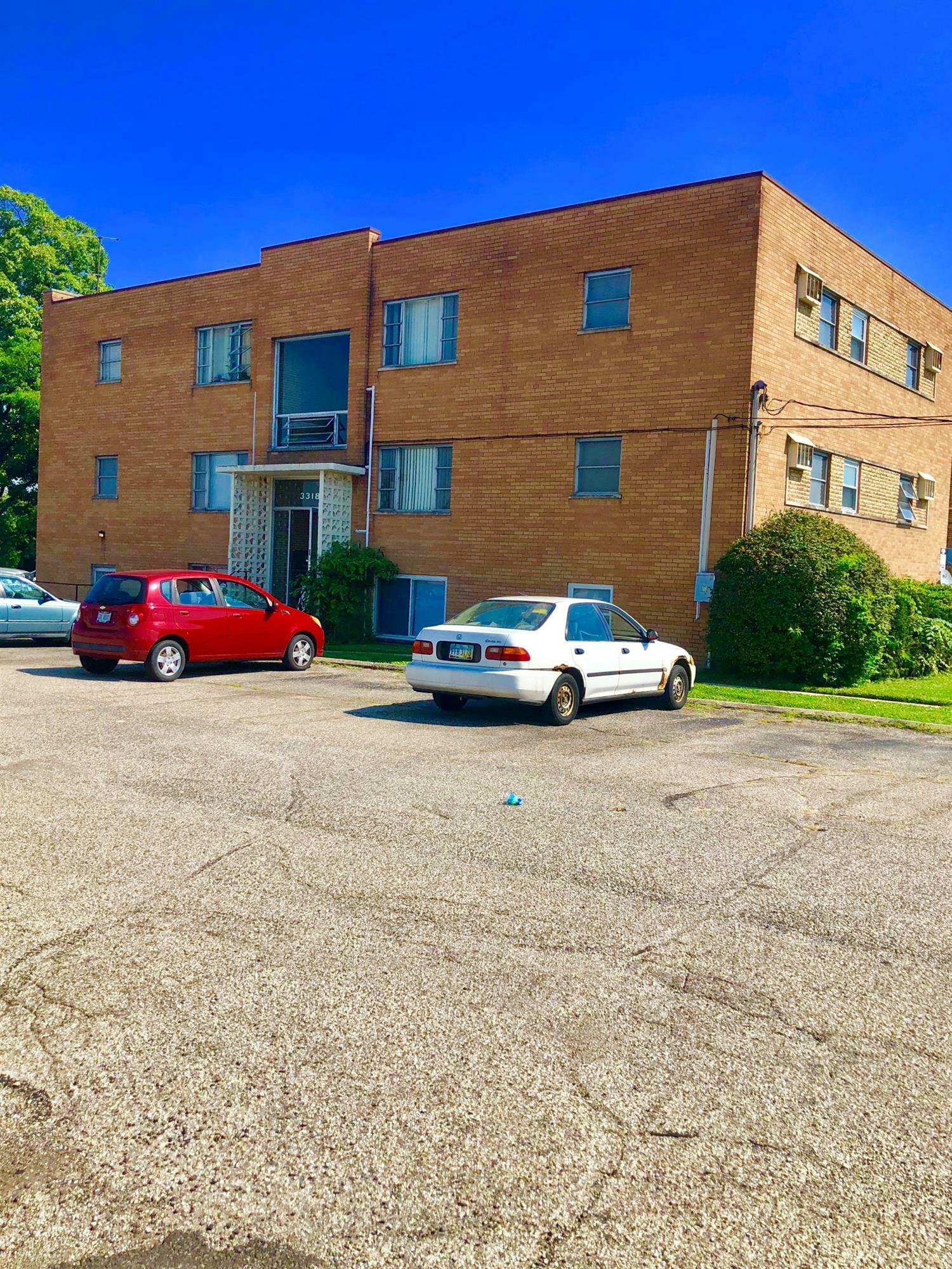 Property Photo: 3318 Camvic Terrace OH 45211
