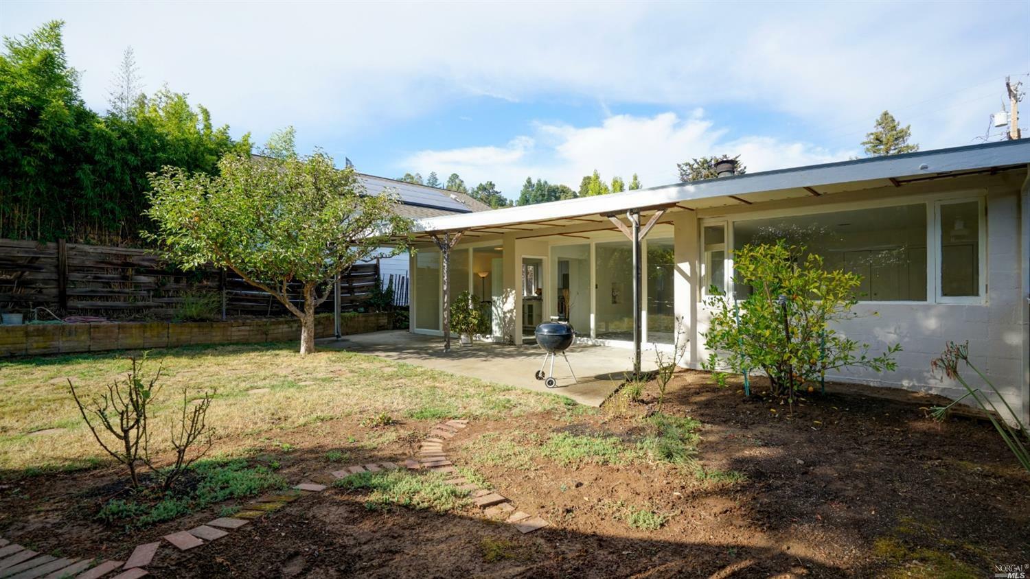 Property Photo:  15 Durham Road  CA 94960 