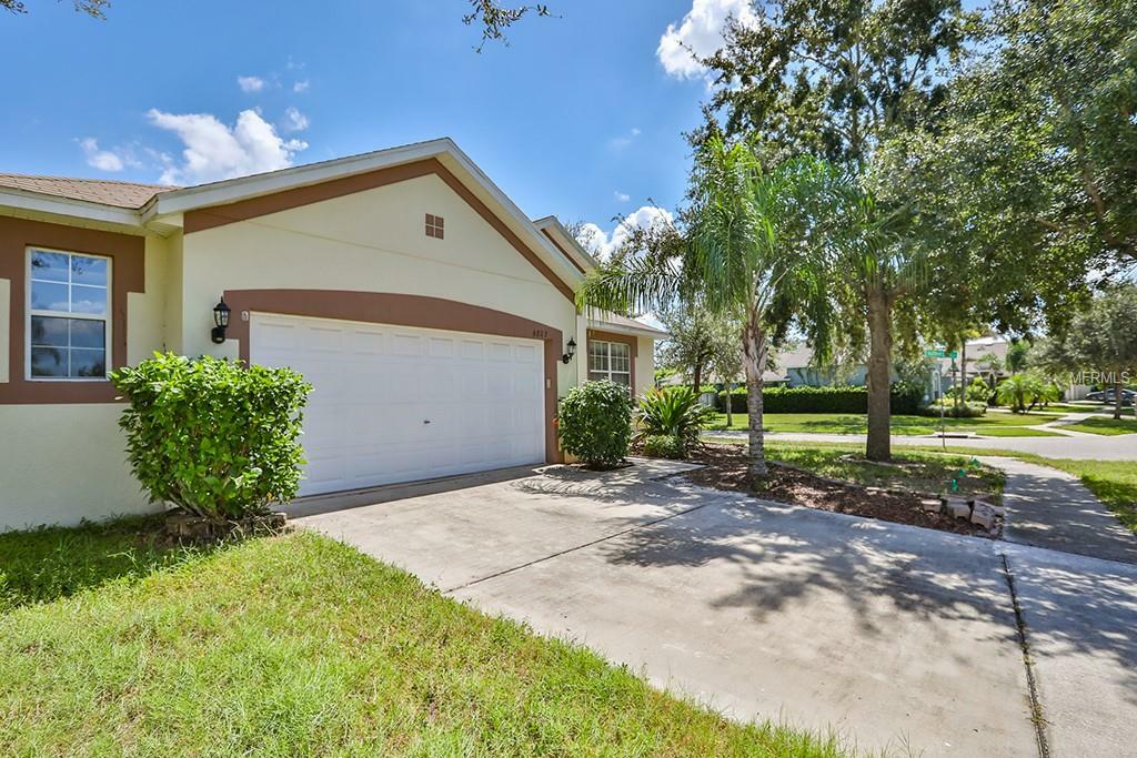 Property Photo:  6803 Guilford Crest Drive  FL 33572 