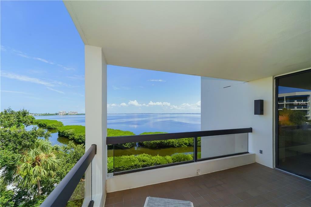 Property Photo:  2020 Harbourside Drive 431  FL 34228 