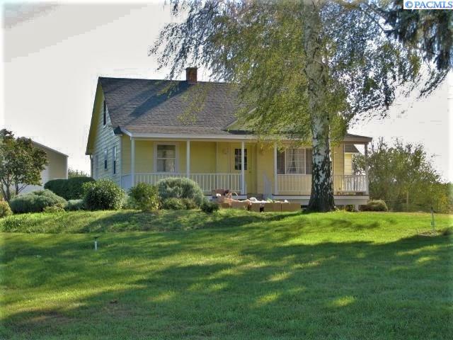 Property Photo: 2141 Roza Drive WA 98953