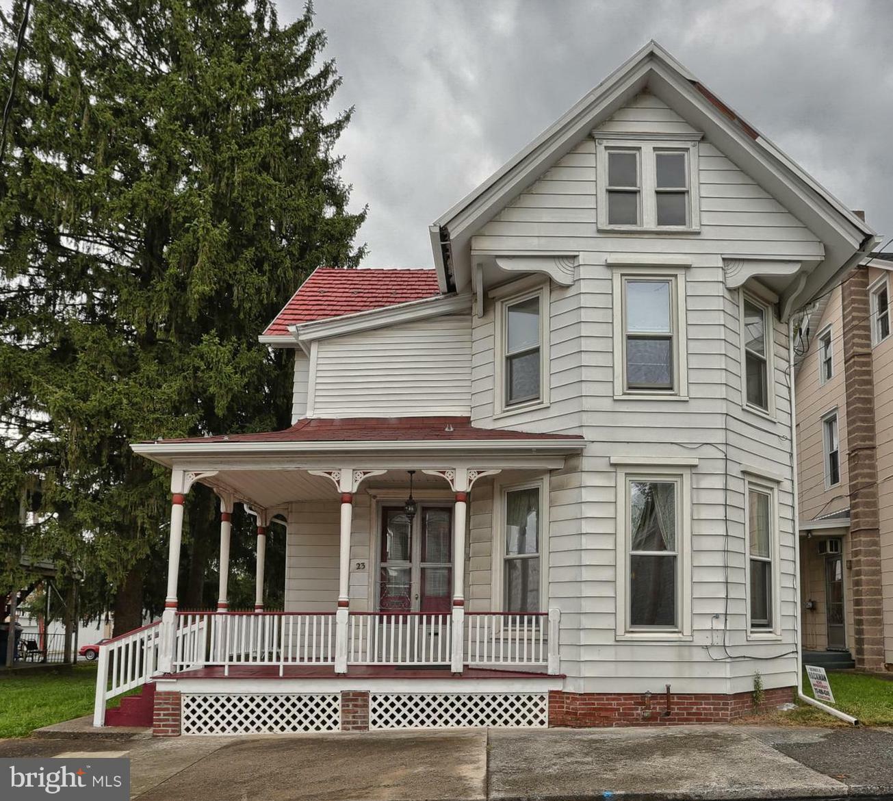 Property Photo:  23 S Hanover Street  PA 17036 