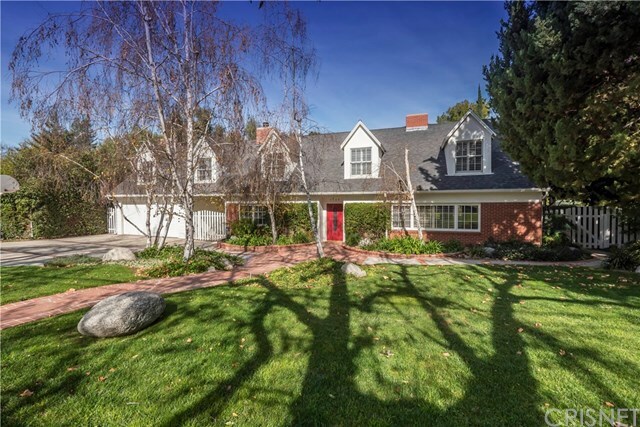 Property Photo:  4545 Del Moreno Drive  CA 91364 