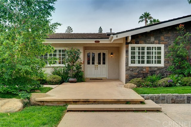 Property Photo:  18950 Merridy Street  CA 91324 