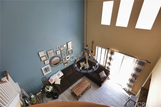 Property Photo:  19878 Via Kalban  CA 91321 