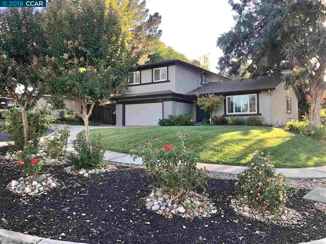 Property Photo: 31 Limewood Pl CA 94523