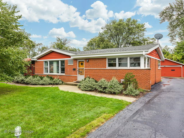 Property Photo:  2437 Fontana Drive  IL 60025 