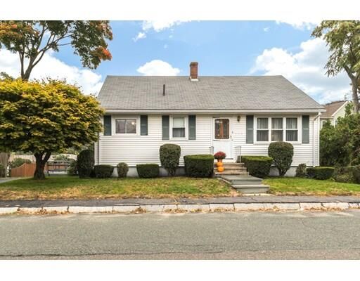 Property Photo:  5 Place Ln  MA 01801 