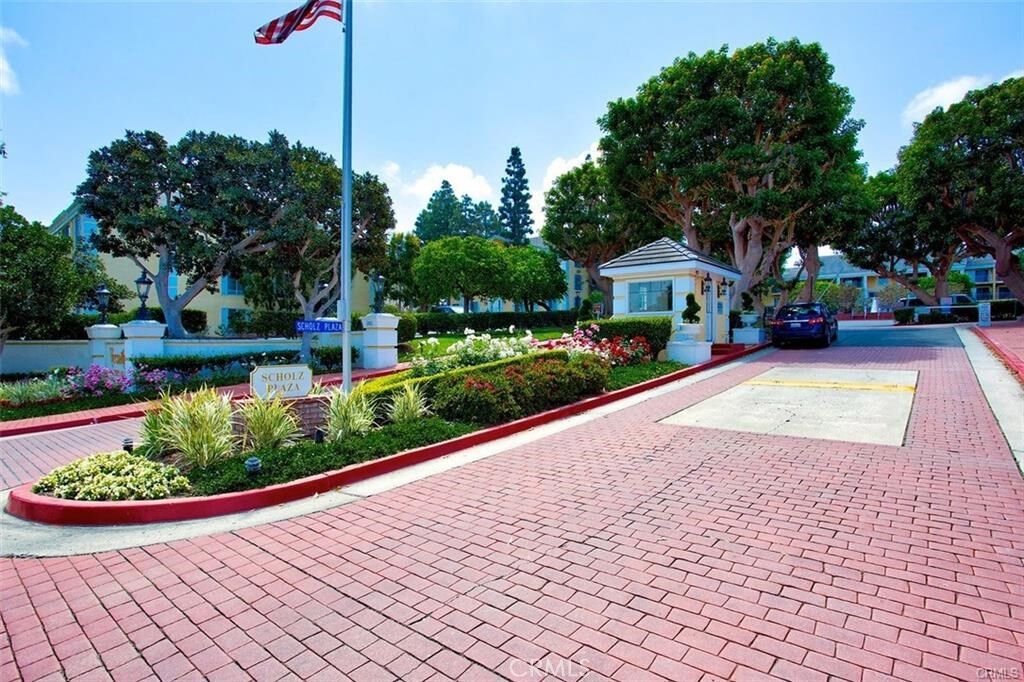 Property Photo:  200 McNeil Lane Ph3  CA 92663 