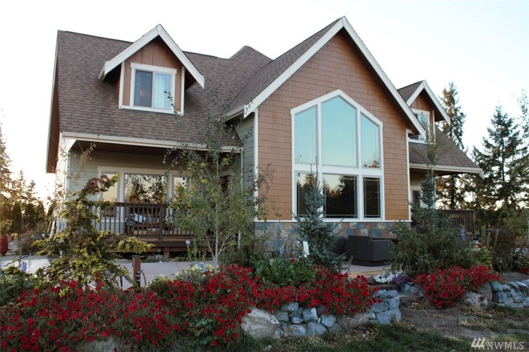 Property Photo:  14844 129th Lane SE  WA 98597 