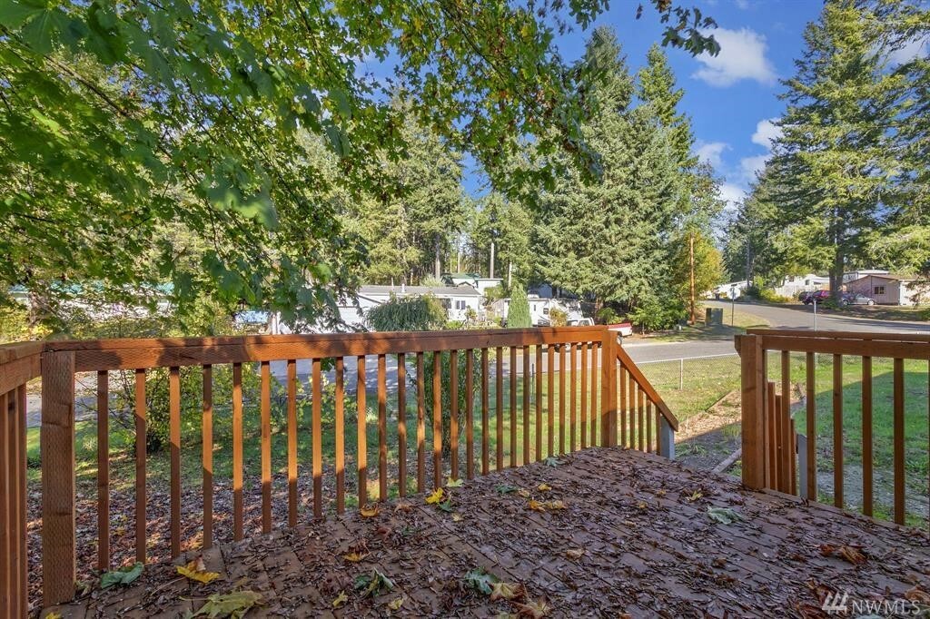 Property Photo: 140 NE Captain Hook Dr WA 98528