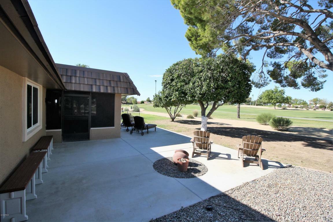 Property Photo: 10442 W Prairie Hills Circle AZ 85351