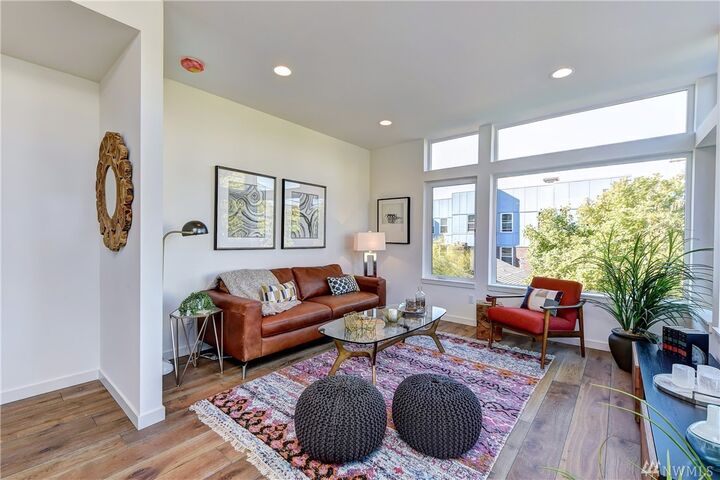 Property Photo:  1641 15th Ave  WA 98122 