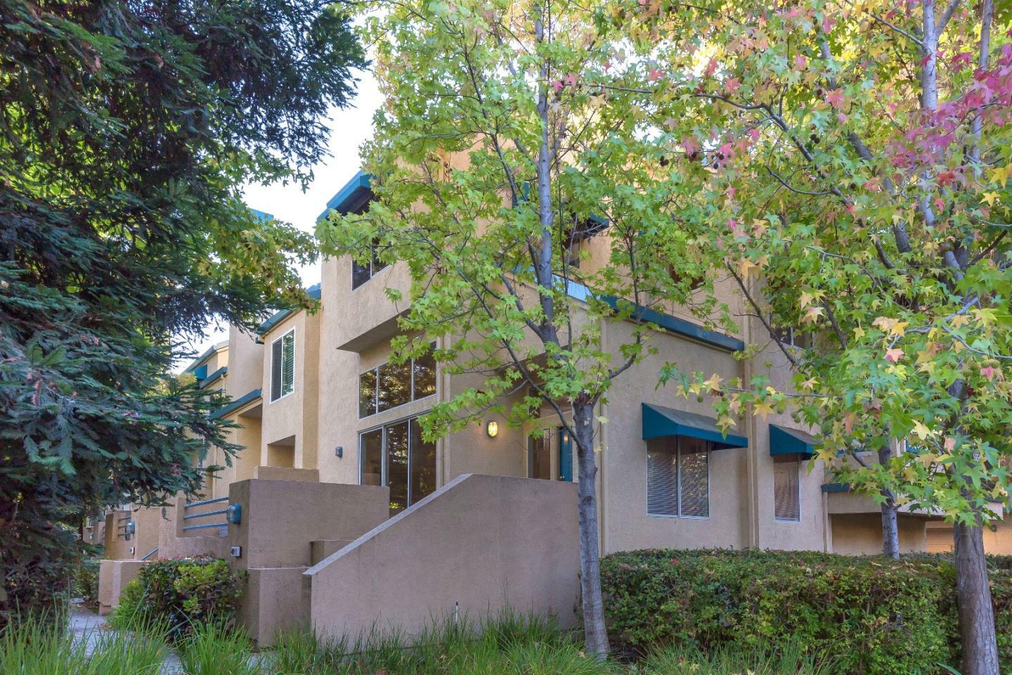 Property Photo:  402 Galleria Drive 11  CA 95134 