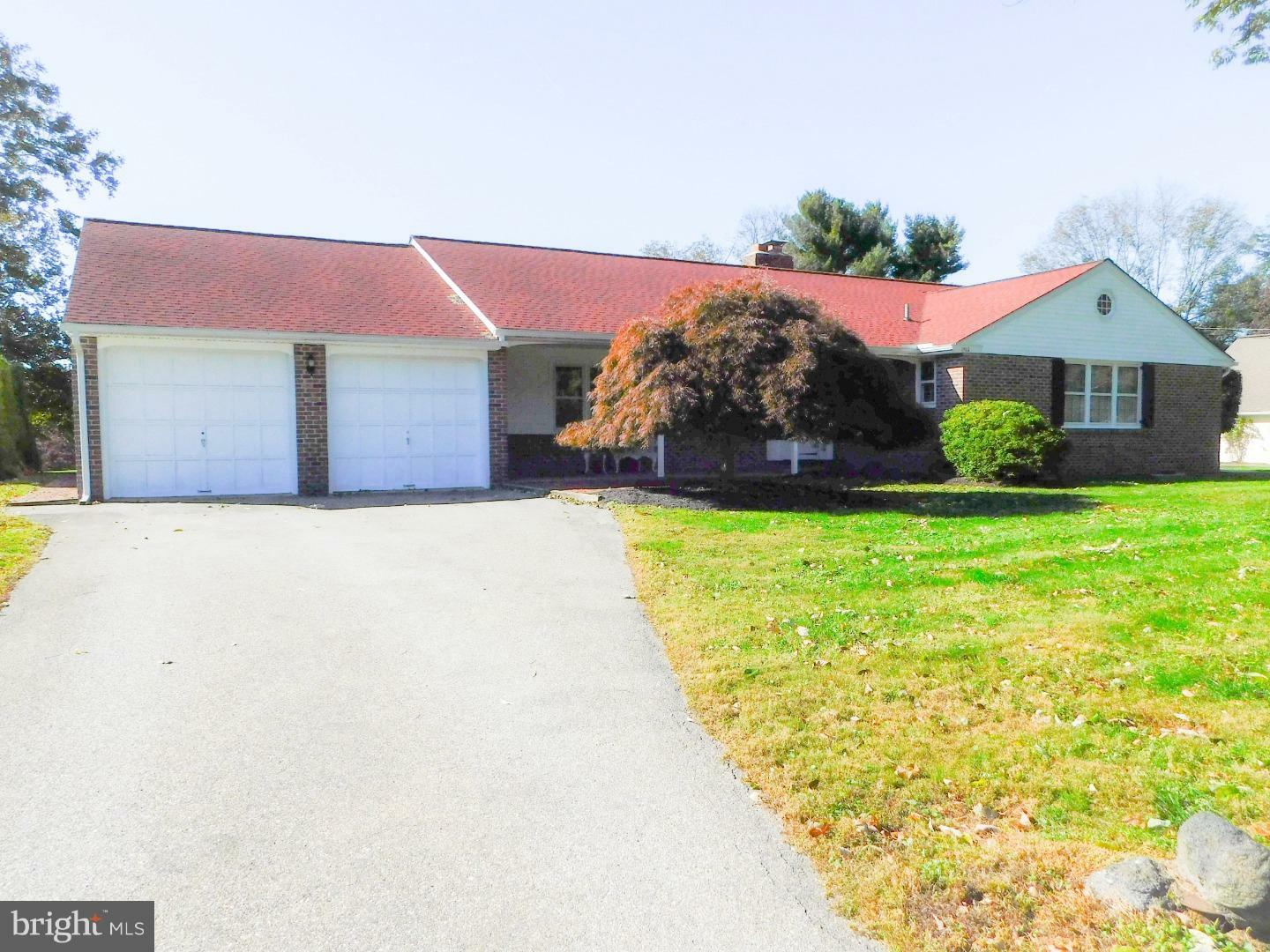 Property Photo:  1922 Brandon Road  PA 19403 